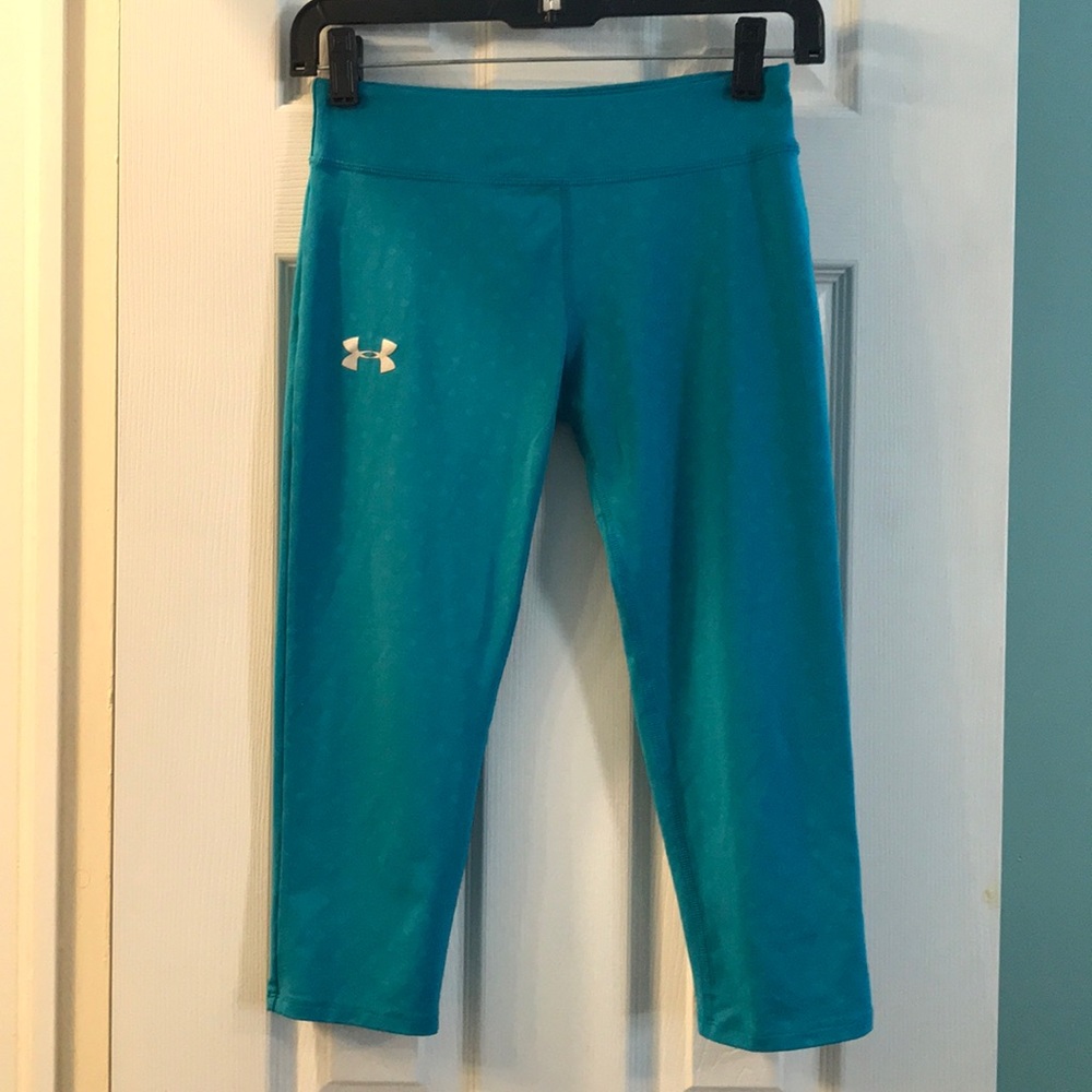 Under Armor Large Girls Teal Capri Yoga Pants